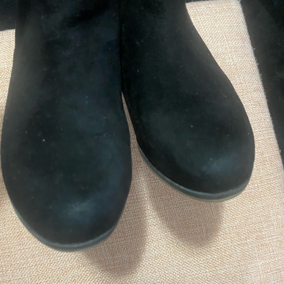 Cat and Jack Black Ankle Boots - Picture 6 of 8